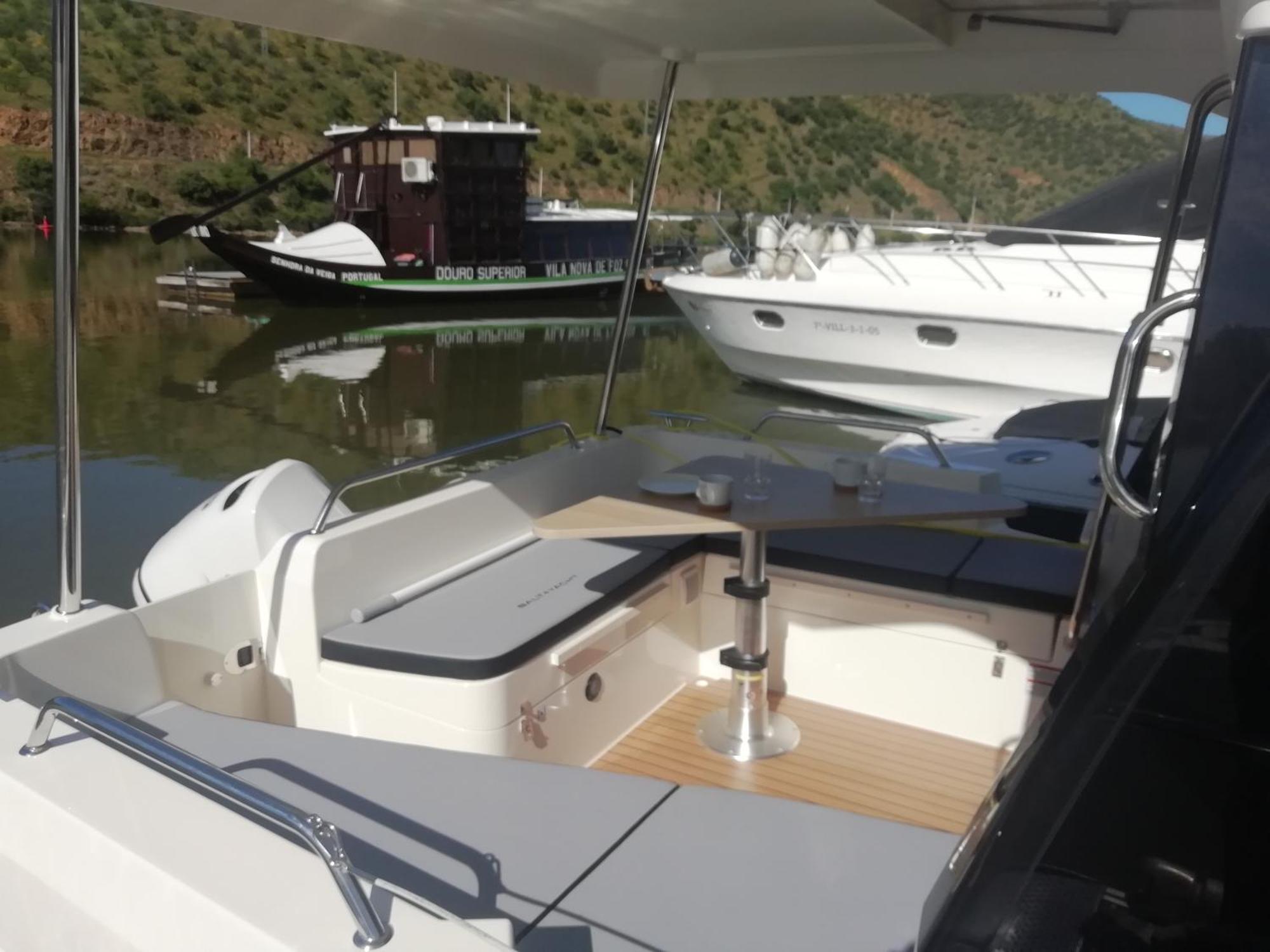 Koolhouse Boat Hotell Vila Nova de Foz Côa Eksteriør bilde