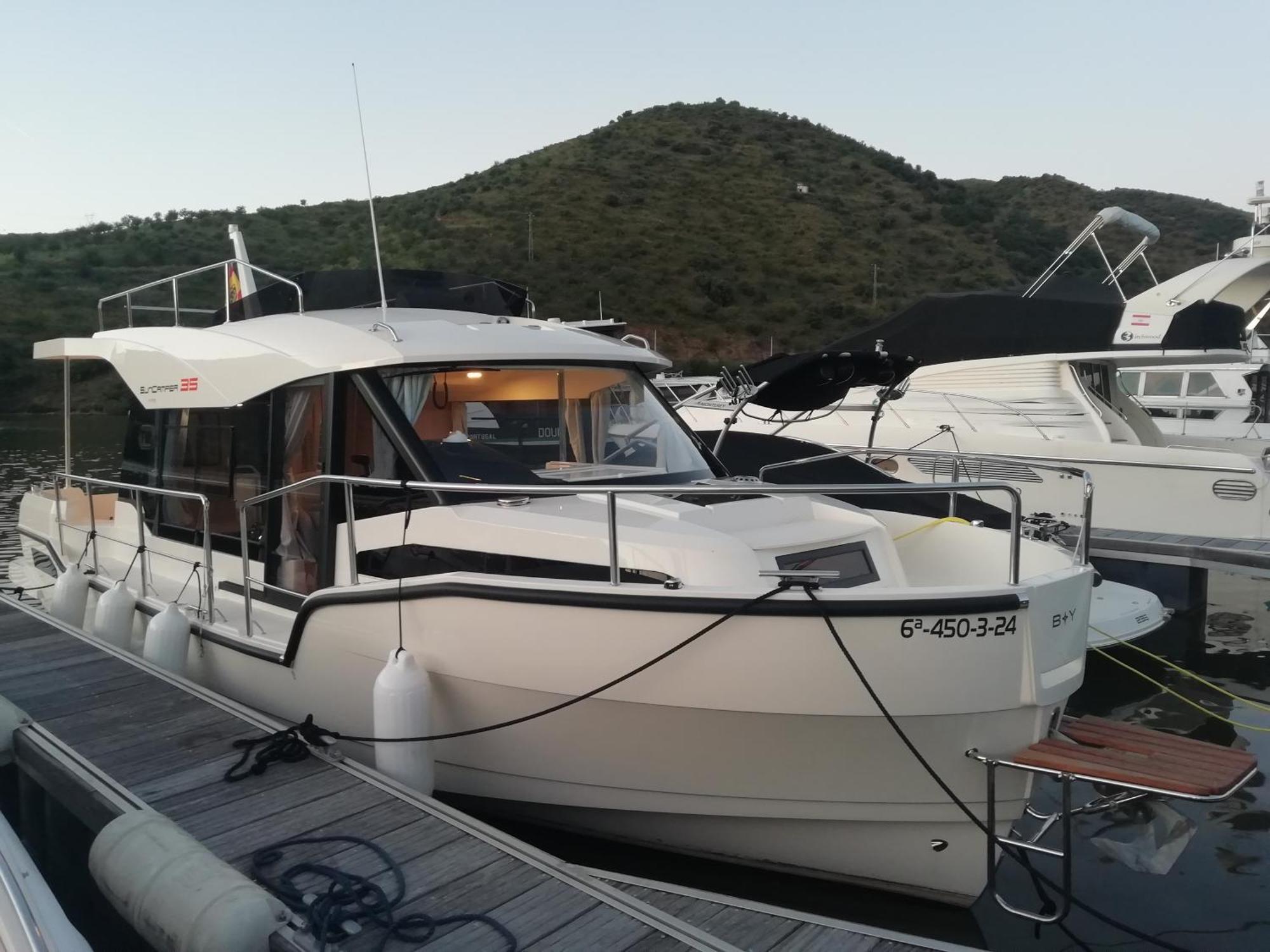 Koolhouse Boat Hotell Vila Nova de Foz Côa Eksteriør bilde